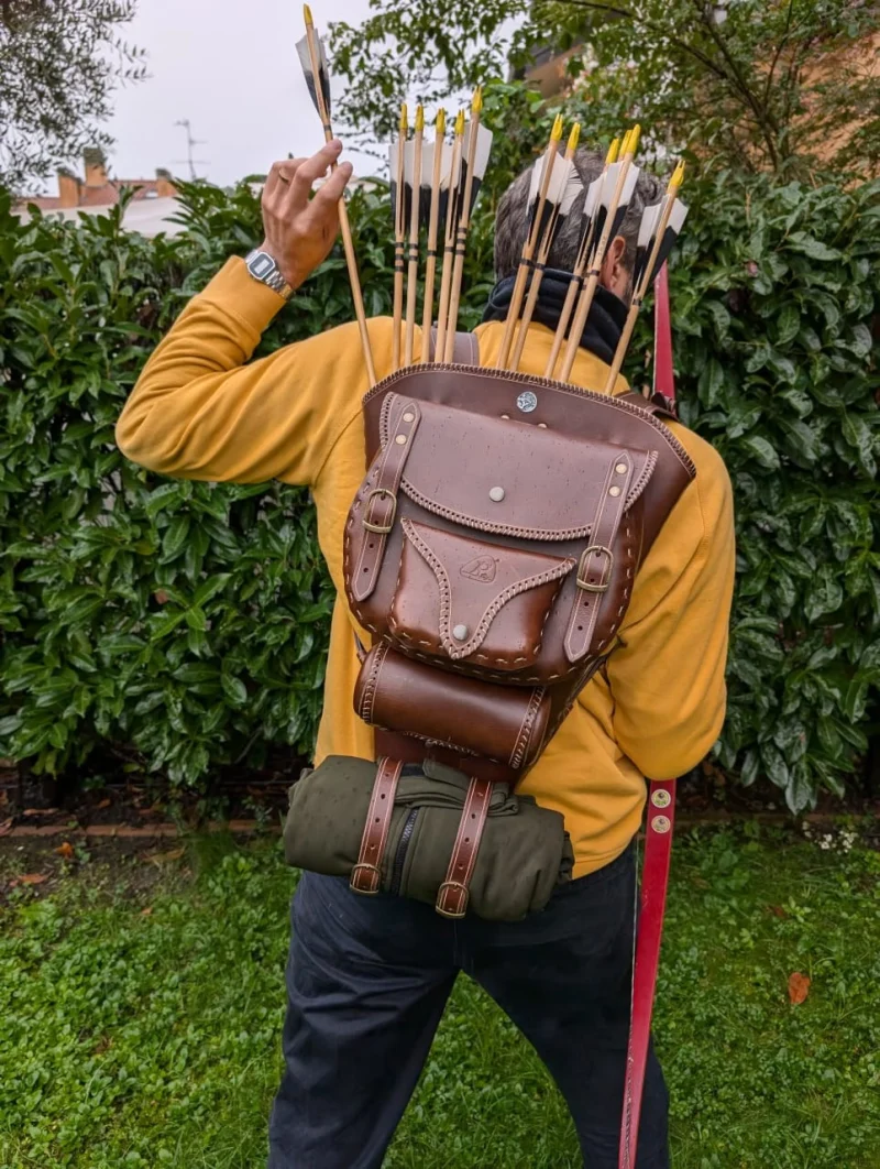 Zaino faretra scuro 2